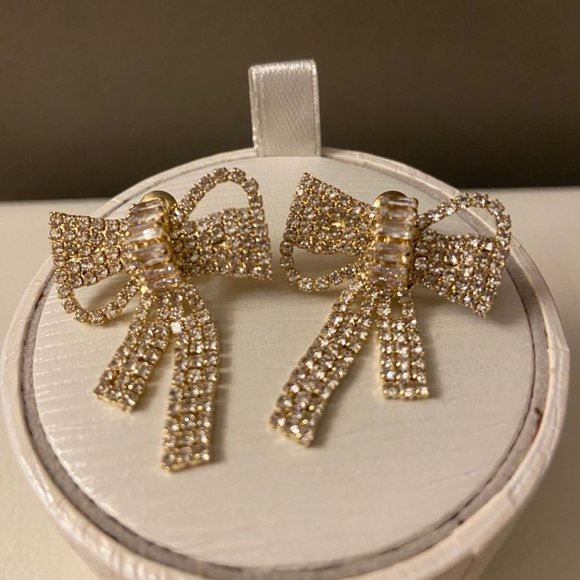 Cute earrings - Picture 1 of 2